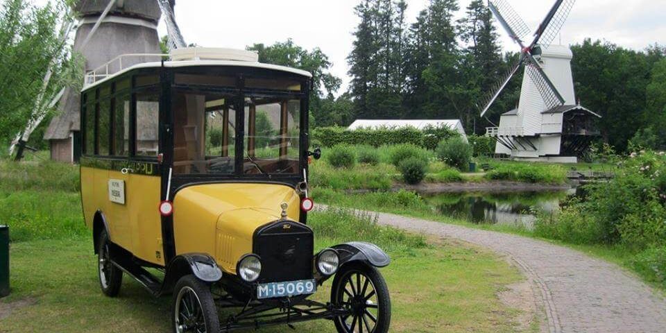 GTW-T-Ford-in-het-Openluchtmuseum-Arnhem